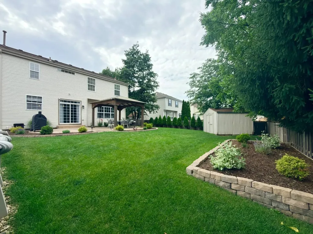 614 Sumac Drive Aurora IL 60506