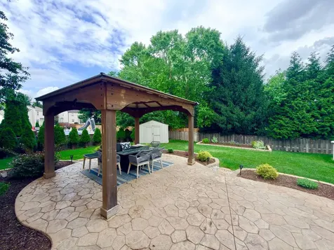 614 Sumac Drive Aurora IL 60506