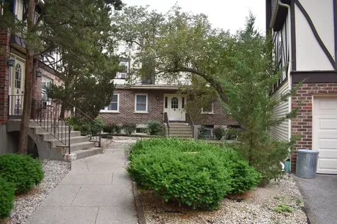 844 Village Quarter Road West Dundee IL 60118