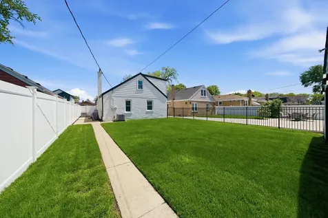 5204 South Oak Park Avenue Chicago IL 60638