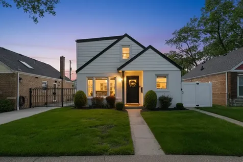 5204 South Oak Park Avenue Chicago IL 60638