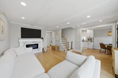 5204 South Oak Park Avenue Chicago IL 60638