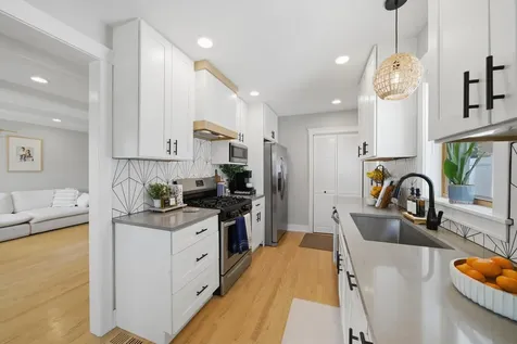 5204 South Oak Park Avenue Chicago IL 60638
