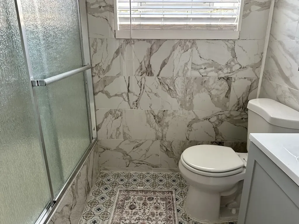 8518 West Rascher Avenue Chicago IL 60656