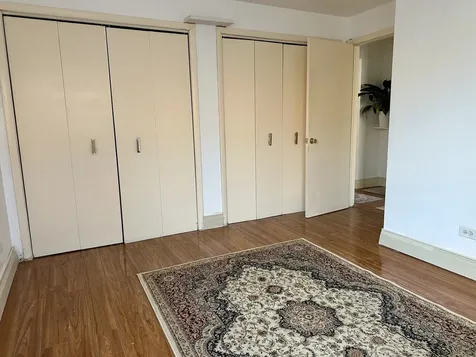 8518 West Rascher Avenue Chicago IL 60656