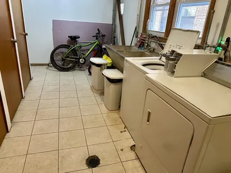8518 West Rascher Avenue Chicago IL 60656