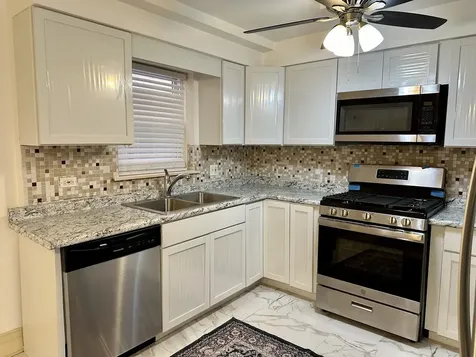 8518 West Rascher Avenue Chicago IL 60656