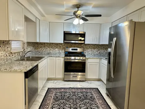 8518 West Rascher Avenue Chicago IL 60656