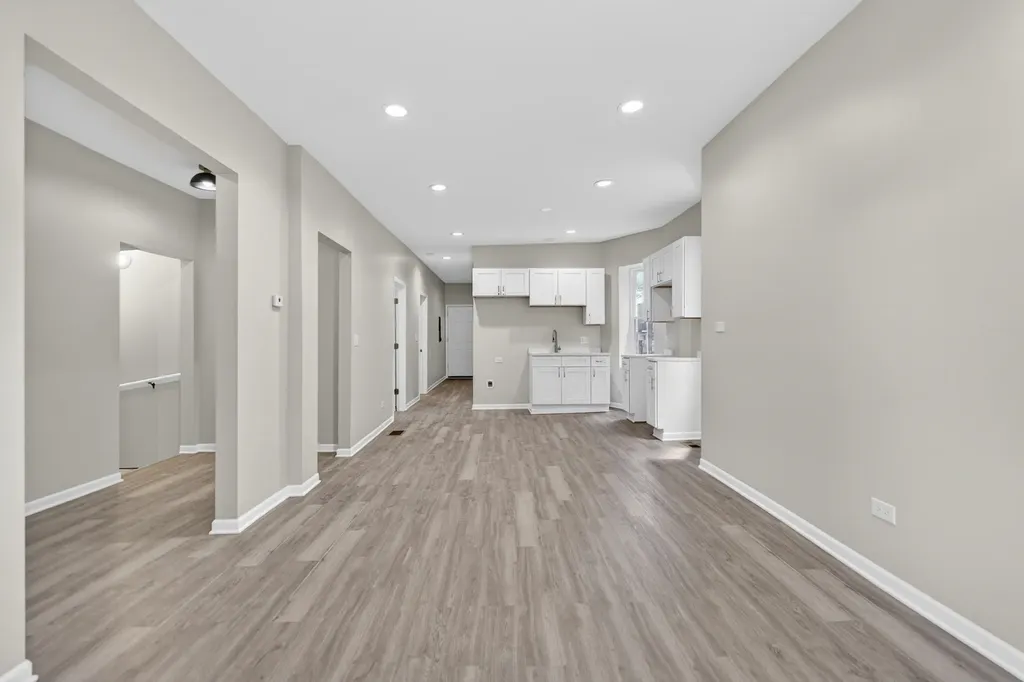 151 North Long Avenue Chicago IL 60644