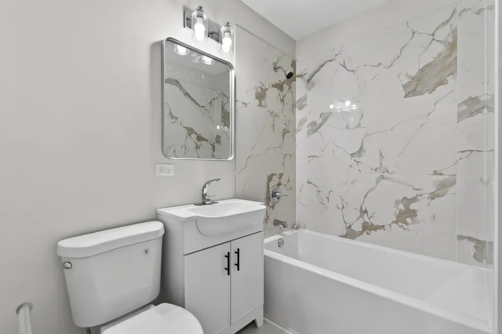 151 North Long Avenue Chicago IL 60644