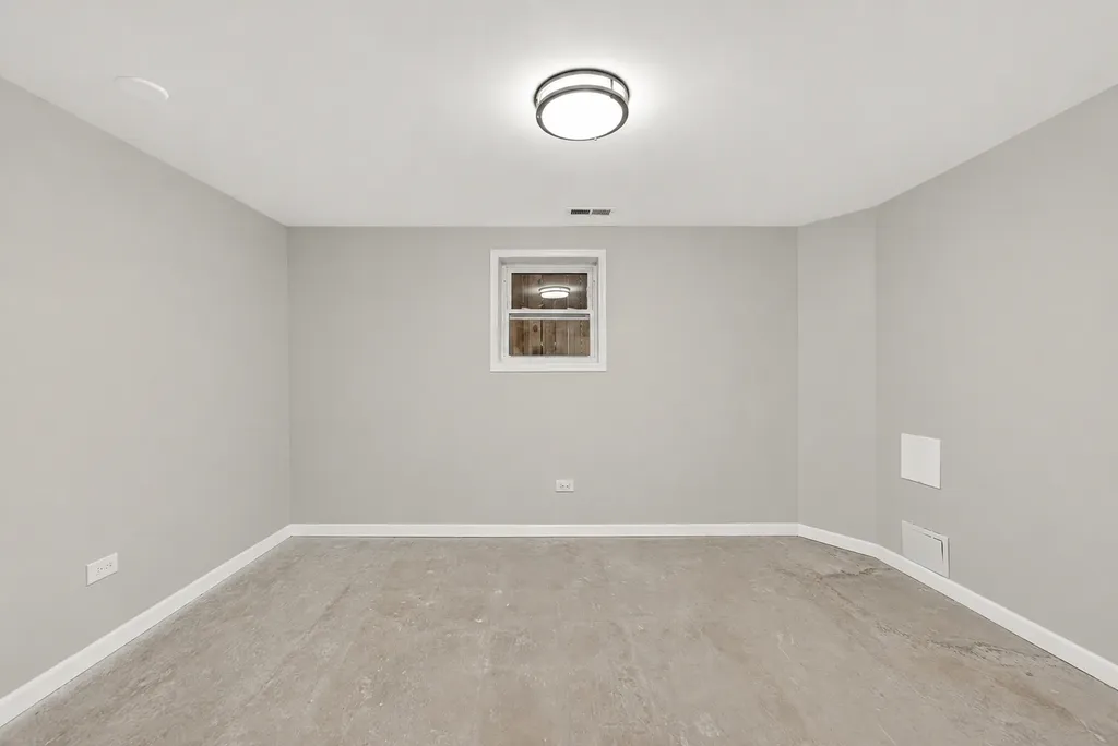151 North Long Avenue Chicago IL 60644