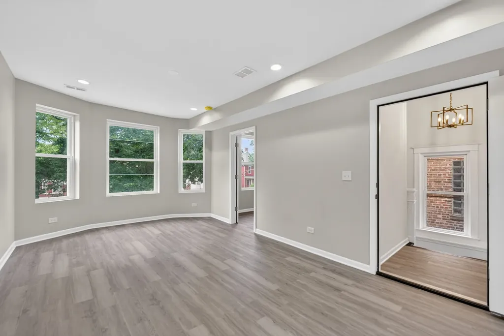 151 North Long Avenue Chicago IL 60644