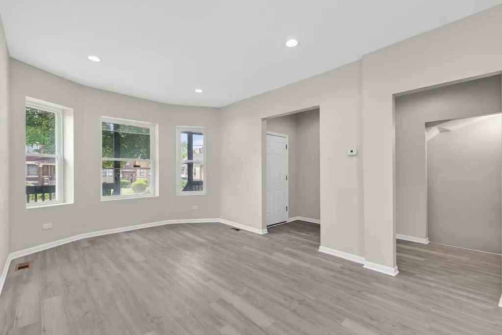 151 North Long Avenue Chicago IL 60644