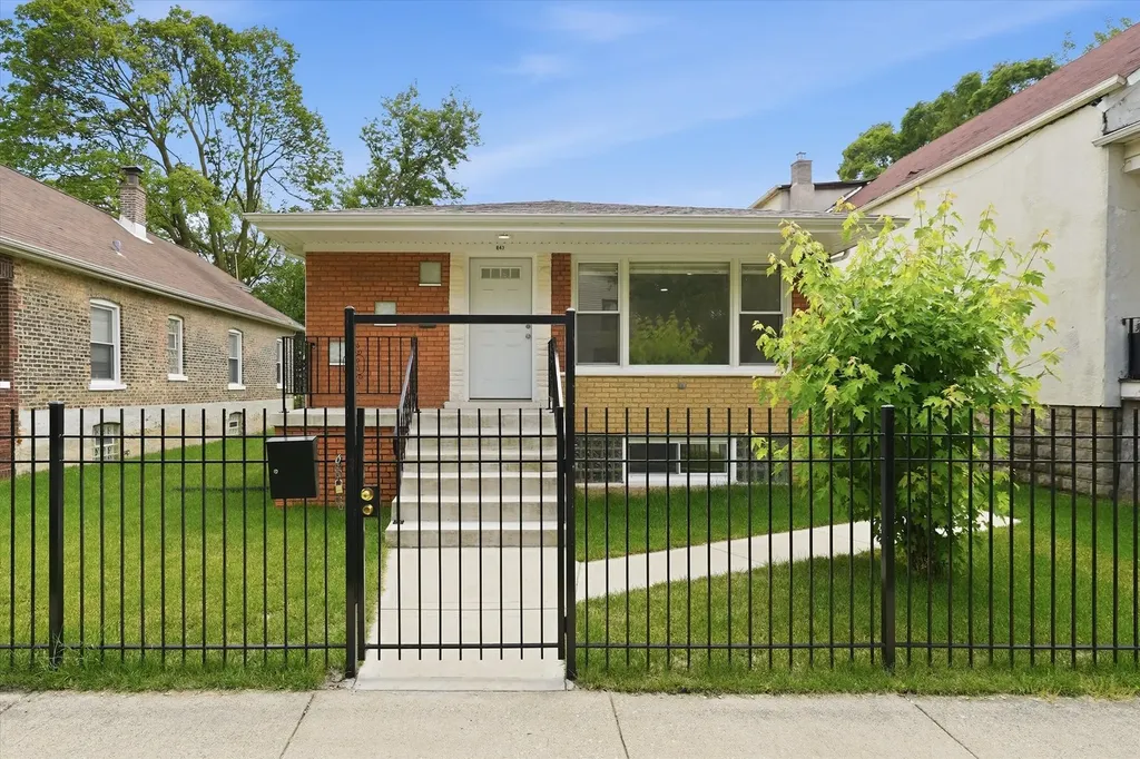847 West 50th Street Chicago IL 60609