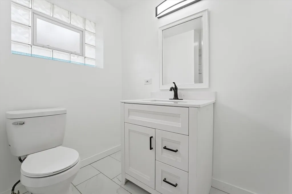847 West 50th Street Chicago IL 60609