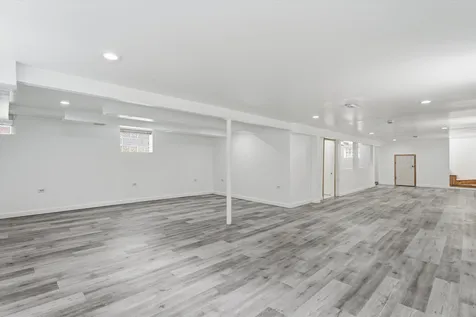 847 West 50th Street Chicago IL 60609