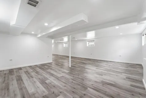 847 West 50th Street Chicago IL 60609