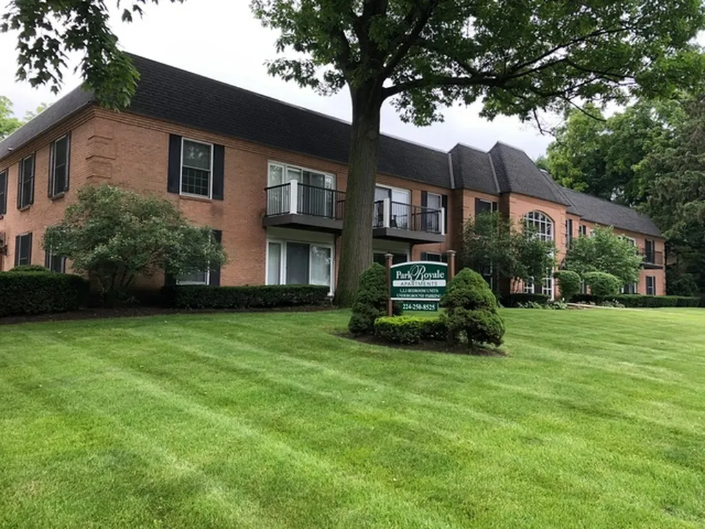 207 West Park Avenue Libertyville IL 60048