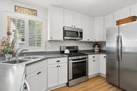 901 Peter Street Mchenry IL 60051