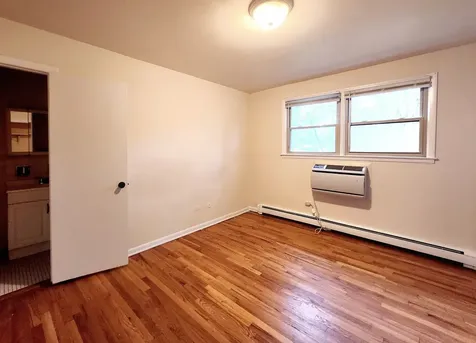 2005 West Touhy Avenue Chicago IL 60626