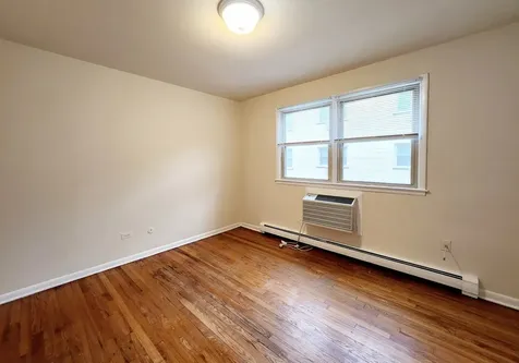 2005 West Touhy Avenue Chicago IL 60626