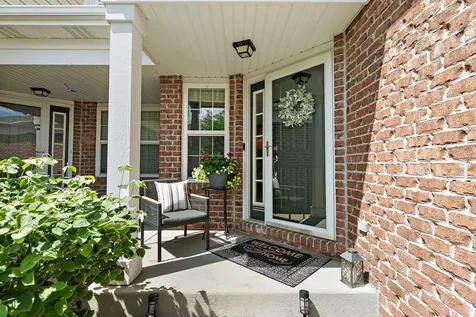 1102 Pine Valley Court Elgin IL 60124