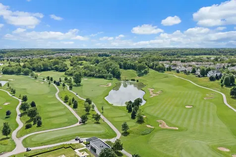 1102 Pine Valley Court Elgin IL 60124