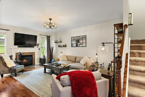 1102 Pine Valley Court Elgin IL 60124