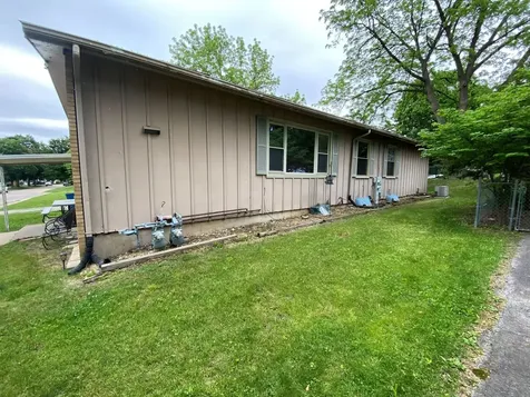 1004 Hemlock Avenue Dixon IL 61021