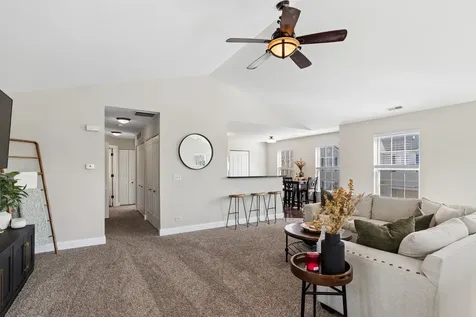 222 Bakers Drive W Lakemoor IL 60051