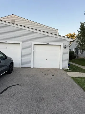 1943 Hancock Drive Hoffman Estates IL 60169
