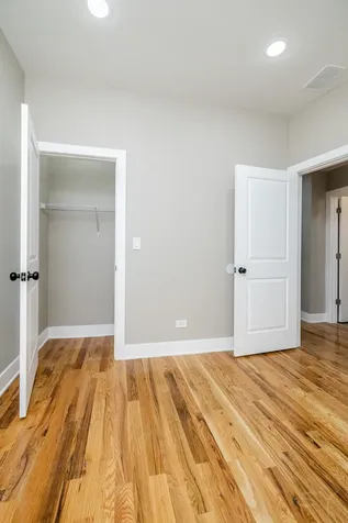 6338 South Vernon Avenue Chicago IL 60637