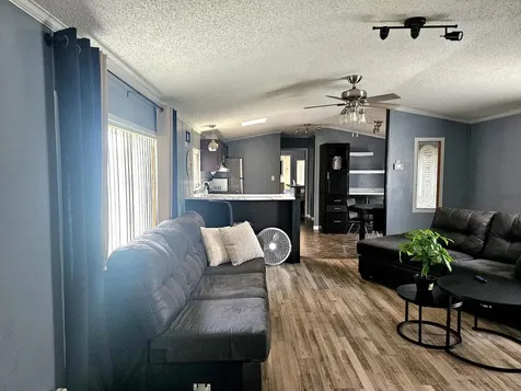 394 Daren Drive Lynwood IL 60411