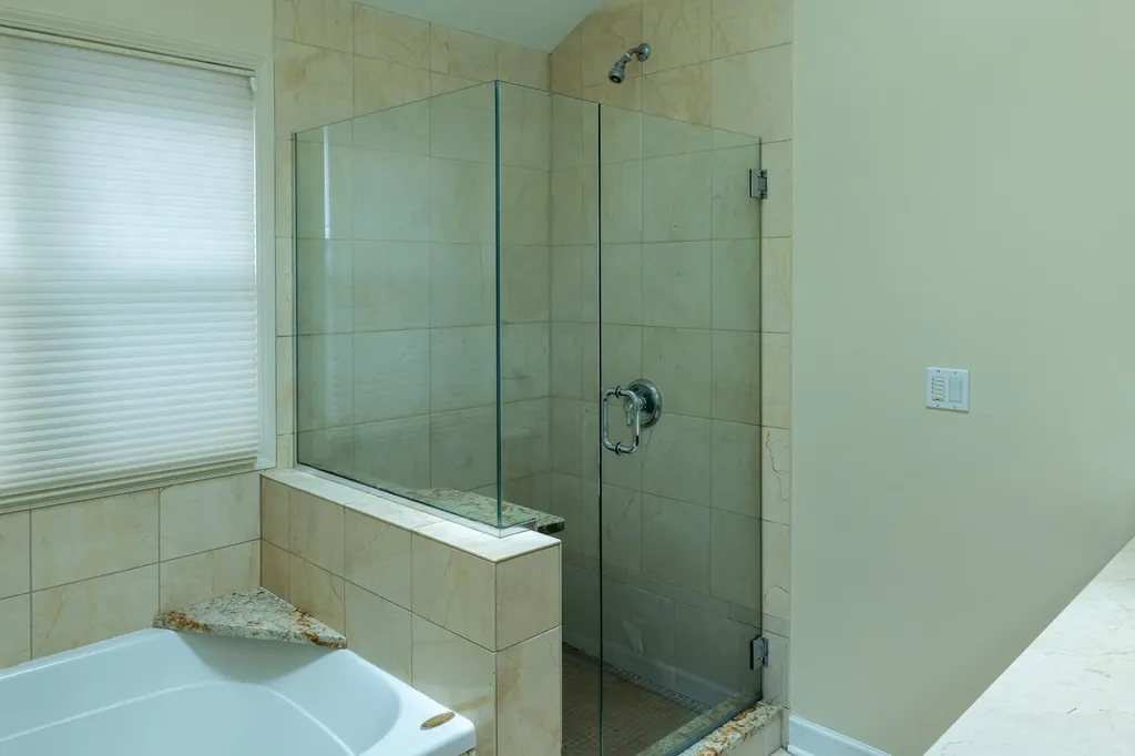 2111 North Whipple Street Chicago IL 60647