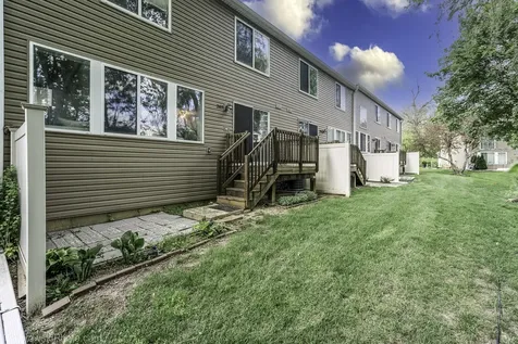 207 Locksley Drive Streamwood IL 60107