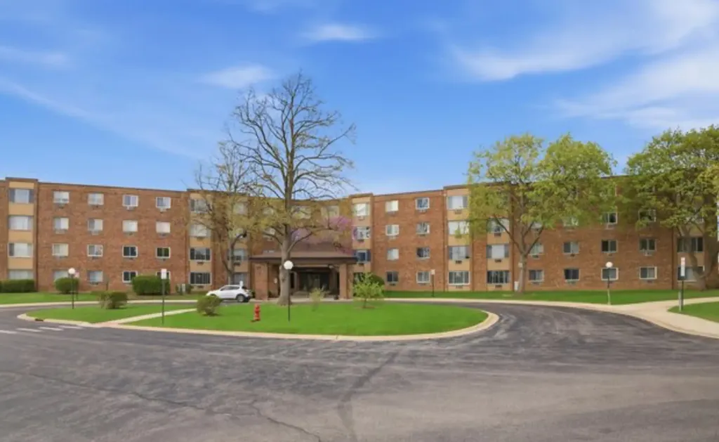 1880 Bonnie Lane Hoffman Estates IL 60169