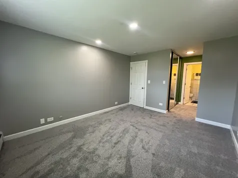 1880 Bonnie Lane Hoffman Estates IL 60169