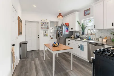 3453 South Lituanica Avenue Chicago IL 60608