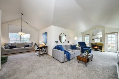 120 Ione Drive South Elgin IL 60177