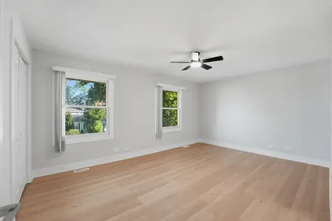 136 Edgewater Drive Crystal Lake IL 60014