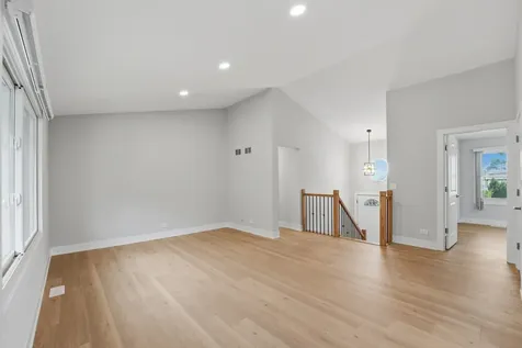 136 Edgewater Drive Crystal Lake IL 60014