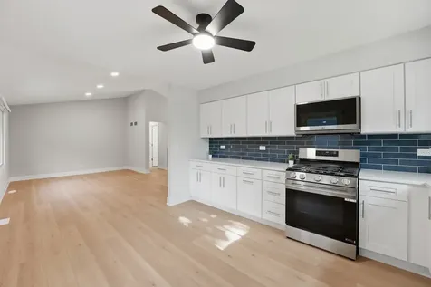 136 Edgewater Drive Crystal Lake IL 60014