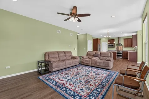 1623 Moran Drive Shorewood IL 60404