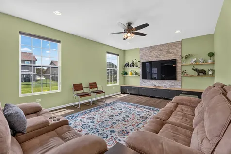 1623 Moran Drive Shorewood IL 60404