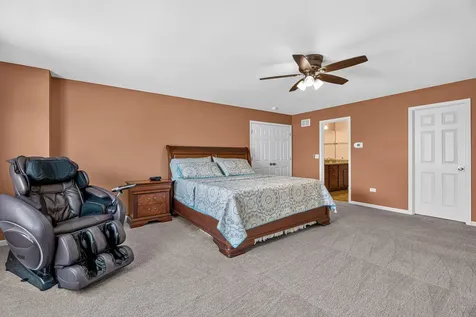 1623 Moran Drive Shorewood IL 60404