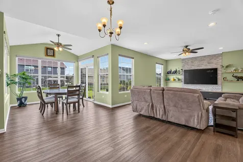 1623 Moran Drive Shorewood IL 60404