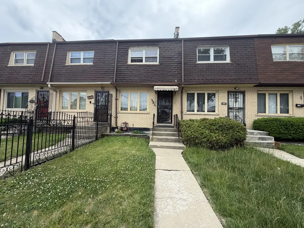 351 East 91st Street Chicago IL 60619