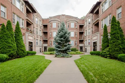 429 East Oakwood Boulevard Chicago IL 60653