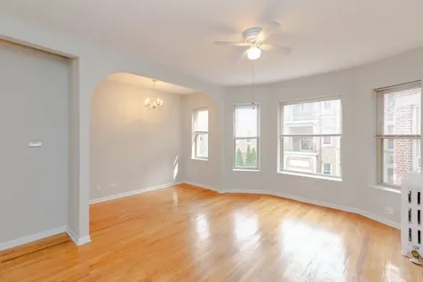 429 East Oakwood Boulevard Chicago IL 60653