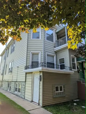636 13TH Avenue Maywood IL 60153